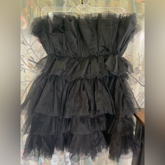 altered state puffy black dress - Picture 3 of 3